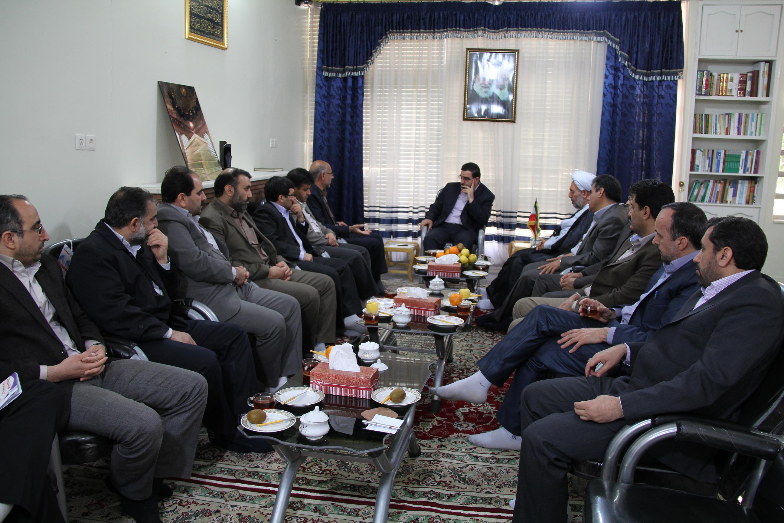 نماینده قم: دولت  از تجربه  کميته امداد در پرداخت يارانه استفاده کند